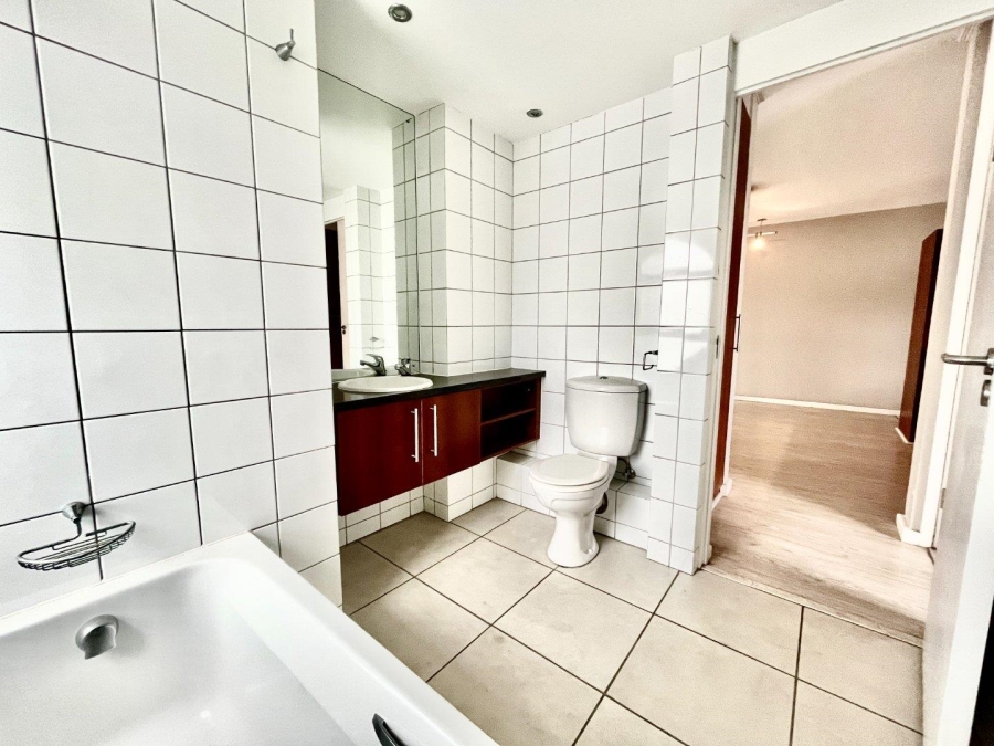 2 Bedroom Property for Sale in Claremont Upper Western Cape